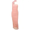 Robes décontractées néonbabipink en maille ruched halter long maxi élégant robe de fête sexy pour les femmes 2024 n69-ci33