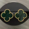 Designer Clover Studs Earring Vintage Four Leaf Clover Charm Stud Earrings Back Mother-of-Pearl Rostfritt stål Guldbultar Agate for Women Wedding Jewelry Giftpbkt