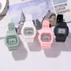 Montre-bracelets Fashion Silicone Jelly Montres étanches Femmes Men Horloge numérique Square Sports Multifonctionnels Sports Electronic