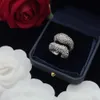 Anello di lusso 18K Gold Gold Silver Femme Boys Letter White Black Titanium Steel Ring Amore vintage per donne uomini all'ingrosso