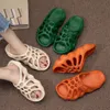 Summer Street Style Spider Web Fish Toe Hole Wave Men Slippers Loose Beach Indoor Bathroom el Home Shower Women Slippers 240403