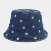 Little Daisy Broidered Fisherman Hat pour femmes à la mode printemps et en été polyvalente Sunshade et Sun Screw Show Small Face 240416