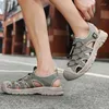 Sandalet Erkekler Trekking Sandal Adam Gladyatör Sıradan 2024 Slip Olmayan Açık Hava Yürüyüş Ayakkabıları Güvenlik Ayak Toe Yaz Plajı boş zaman