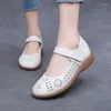 Chaussures décontractées gktinoo authentique cuir dames appartements d'été femme plus taille mocts creux creux orteil de confort doux sandales