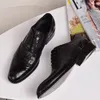 Klänningskor plus Szie 48 män Brock Oxford Retro Crocodile Leather Formal Spring Working Casual Business for Wedding