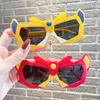 Enfants mignons de dessin animé personnalité SunglasssSeStreet Shooting UV400 Boys Outdoor Sun Protection Lunes Kid Classic Eyewear 240416