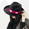 Berets Fedora Hat Jazz Bowler Men Women Fashion Headgear Panama Top For Rave Party Nightclub Travel Halloween