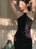 Casual Dresses Women's Sparkling Sequin Velet Dress Sleeveless Bodycon French Vintage Luxury Slim Wrapped Evening Party Vestidos Mujer