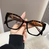 Lunettes de soleil Fashion Cat Eye Frame Eyeglass Anti-Blue Lumières Lumières transparentes UV400 Protection Flat Mirror Eyewear