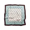 Scialcini 2023 Nuova sciarpa invernale 100% Sciarpa di seta Small Womens Pashmina Nuovo impermeabile FOULARD BANDANA Scialcana Squama Square Spring Square 53 * 53CML2404