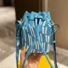 Hinkväska Kvinnor dragsko handväska axelpåsar handväska duk läderpåse klassiker bokstäver guld hårdvara crossbody handväskor avtagbar rem