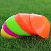 50pcs/lote ao ar livre Futebol de futebol Cones de rastreamento Marcador de espaço embutido Patinação Cruz Speed Agility Safety Signal Soccer 240403