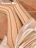 Seksowne skarpetki seksowne pionowe pończochy oleju zorzyci szczupły rzeźbiące nogi