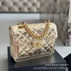 Evening Bags Women's Bag New Fashion Lingge Embroidered Thread Chain Difference Double Shoulder Crossbody Western Style Middle Ages Small Square