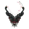 Anhänger Halloween Choker Halskette kreativer Strassspinnen -Spinnen -Web -Schlange Charm für Frauen