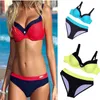 Grand bikini plus gros femme divisé sexy sans bain de couleur unie sans dossier