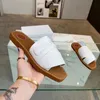 2023 Luxe sandalen houtachtige muilezel platglaasjes Designer canvas slippers damesbrief sandaal slipper schoenen casual dikke bodem net rode zomer plat flip flops vrouwen