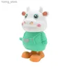 Wind-up Toys Cute little cow childrens toy mechanical assembly jumping mini gift cartoon animation fun price new Y240416