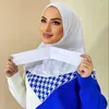 Vêtements ethniques turcs prêts à porter le hijab avec un bouton-fruits musulman à bouffée
