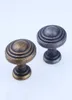 Gaveta de ferro de bronze antigo de 30 mm botões S Manças de porta da porta da cabine de sapatos de cozinha Sapacho de cabine de cabine