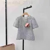 Kvinnors T-shirtdesigner Shenzhen Nanyou 24 Early Spring Style Elegant och glittrande broderad rund hals med Diamond Letter Splice Bubble Sleeve Top for Women HQB