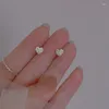 Boucles d'oreilles Stud Une paire en argent plaqué Piercing Bijoux Romantic Zircon Coeur pour femmes Girl Teen Gold Color Accessoires