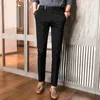 Ternos masculinos 2024 Gentleman Casual Pants Slim Suit machos Negócios Primavera e Autumn Trend Feet Troushers Black Strousers 5451