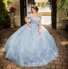 Suknia balowa nieba błękitna księżniczka V-Neck quinceanera ubiera się od ramion 3D Kwiki kwiatowe koronkowe vestido de 15 anos sweet 16