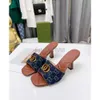 2022 donne sandali ad alto tacco classico stilista classico estate eleganti da donna maturi pantofole 35-43
