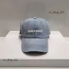 Mui Mui Baseball Cap Duck Język Koreańska edycja bawełna hardtop mui mui okularowe okulary baseballowe letnie biały kapelusz jadący na zewnątrz krem ​​przeciwsłoneczny 620