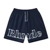 Rhude Mens Shorts Designer Erkekler İçin Kısa Setler Trailsuit Pants C1 Gevşek Konforlu Adam Plaj Moda Erkek Mayo W7Y5