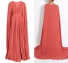 Våren Modest Muslim Long Dress Coral Chiffon Evening Dresses A Line Surplice V Neck Prom Bowns With Cape Sweep Train Custom Made6013134