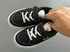 2024 neue Kinderschuhe Klettverschluss elastischer Gurt Kinder-Low-Top-Top-Top-Top-Top-Top-Top-Sneaker Sneakersapp