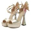 Vestido sapatos 2024 sandálias de fivela de borboleta dourada de cores mistas mulheres redondo dedo do pé