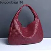 Bottegvenetas Hop Bag Large 2024 New Crescent Womens Fully Handmade Woven Handheld Dumpling Fashionable and Versatile European American Style One Should JAJT