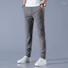 Calça masculina casual perna larga gelo gelo seda versão coreana da moda e versátil respirável