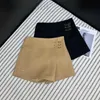 Kvinnors shorts designer high end Shenzhen kvinnorkläder 2024 tidigt på våren ny hemstift shorts kjol mjukt temperament fashionabla 383s