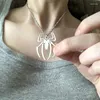 Colliers pendentifs 2024 Film de forme d'araignée Le même collier en acier inoxydable plaqué des hommes plaqués