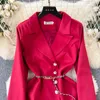 Casual klänningar Kvinnor Fall Oregelbundet kostym Krolldesign Röd Long Blazer Jackor Office Lady Single Breasted Belt Chain Elegant Coat