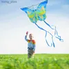 Yongjian 1,3 m de style chinois Kite Kite Beau kite en forme de papillon bleu avec une corde de cerf-volant de 50 m pour les débutants pour voler Y240416