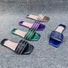 Slippers Summer Femmes à eau plate Diamants Decoration Fashion Belon Flip Flip Flip Flip pour les dames Casual Outdoor Slides Solid Woman Chaussures H240416