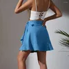 Jupes luxueuses jupe à volants de couleur soild avec lacet haute taille et design irrégulier parfait pour les vêtements de plage pour femmes