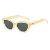 Retro triangle cat-eye small face sunglasses women's high-end ins black small frame sunglasses sunscreen