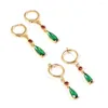 dangle earrings気質滴の緑の宝石