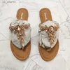 Slippare 2024 Nya sandaler Kvinnor Gladiator Summer Diamond Buckle Fashion Female Sandal Roman Rhinestones Flat Womans Casual Shoes H240416 EYPH