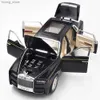 Wind -up speelgoed Phantom - Die gegoten metalen auto -model met demontage functie auto simulatie kinderen speelgoed 6 deuren 1/24 y240416