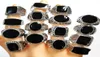 Lots entiers 30pcs Design Mix Black Emell Silver Tone Rings For Men Vintage Man Ring Retro Punk Alloy Jewelry Party Gift211e8099654