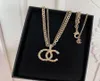 C Família flutuante colar de letra esculpida com 18k ouro xiaoxiang colar de dupla camada xianggrandma cadeia de clavícula pode ser e8755761