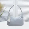 Tasarımcılar Çanta Lüksler Çanta Çantaları 3 Parçalı Çantalar 2005 Crossbody Hobo Cüzdanları Satılık Bayan Lady Omuz Moda Çantası Minimalist Stil İşlevselliği Cüzdan VR16