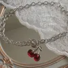 Colliers pendants coréens romantique de mode de la petite cerise romantique pour les femmes Collier à clavicule à la mode cadeau de bijoux